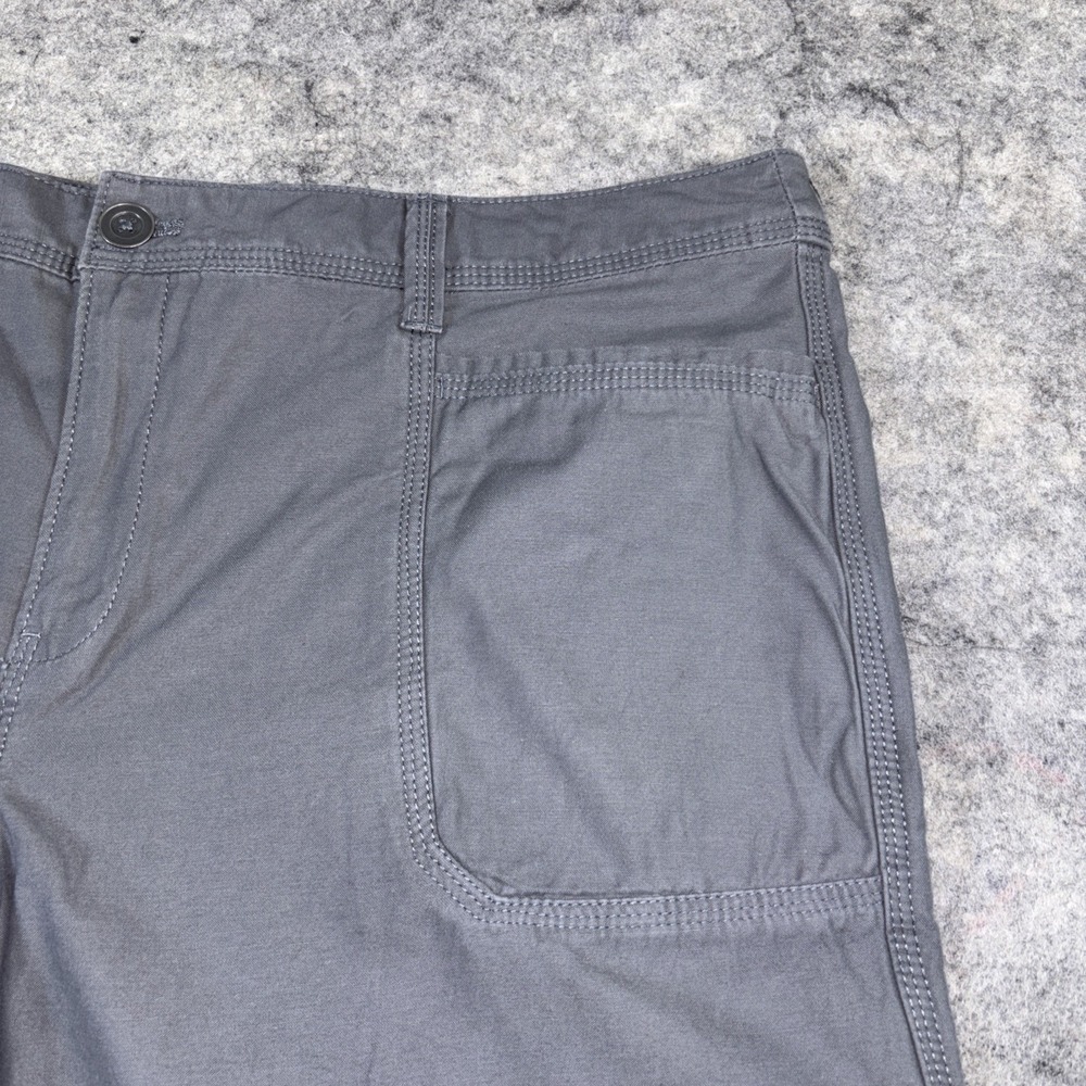 Eddie Bauer Chino Shorts Women's 14 Gray Cargo Summer Trail Hiking‎ Outdoor - Picture 2 of 9